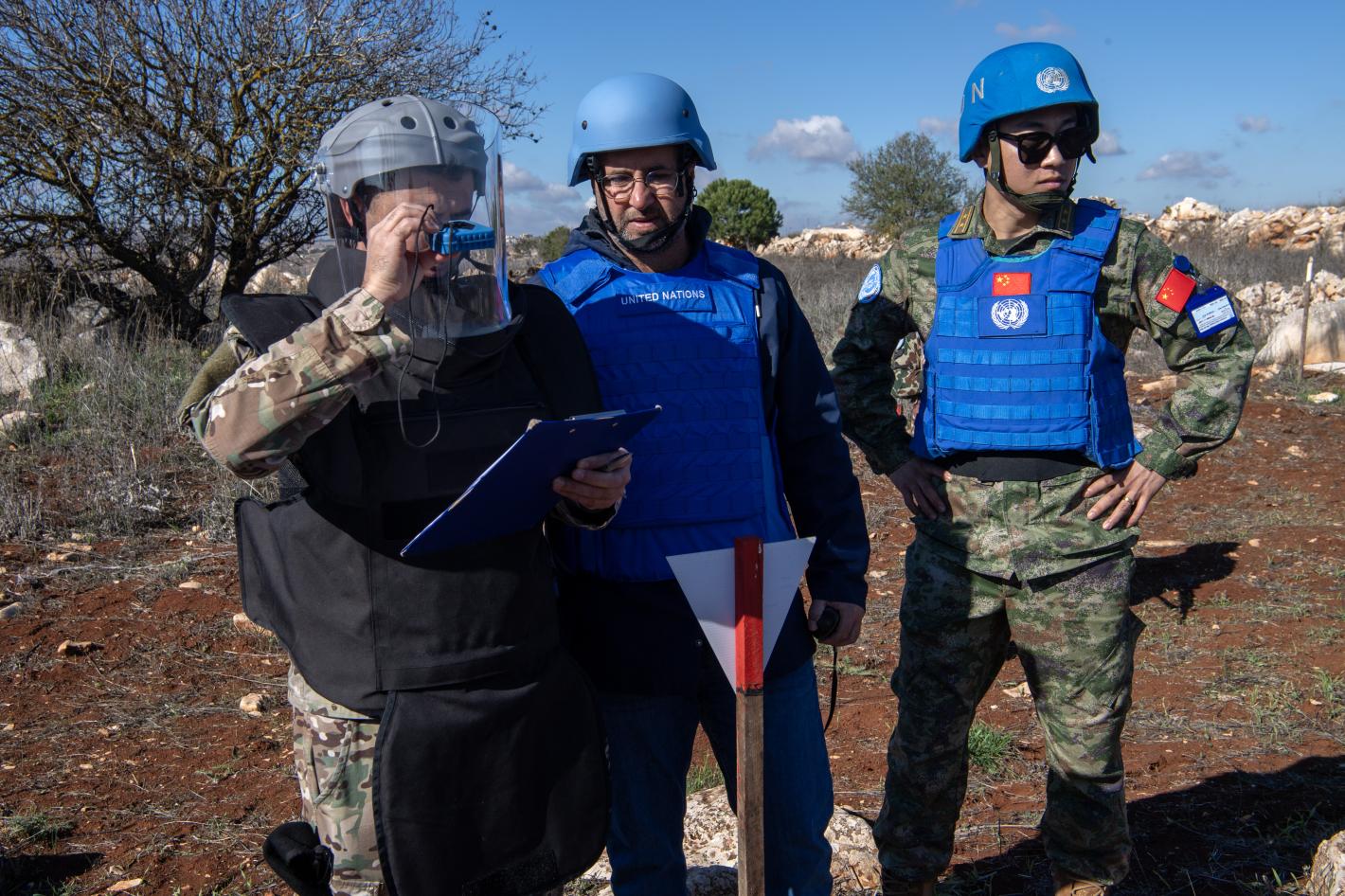 UNIFIL hands over cleared minefield to LAF